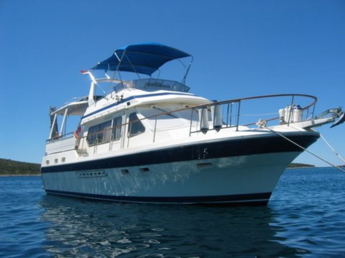 Trader Signature 475