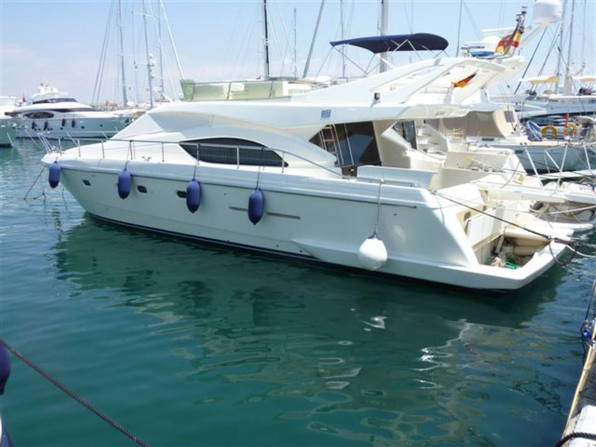 Ferretti 53