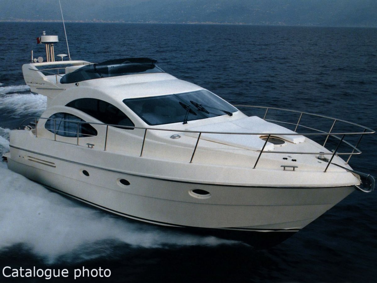 Azimut 42