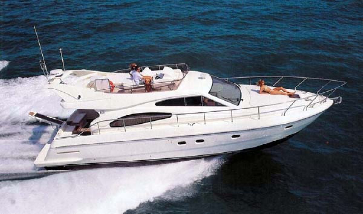 Ferretti 480